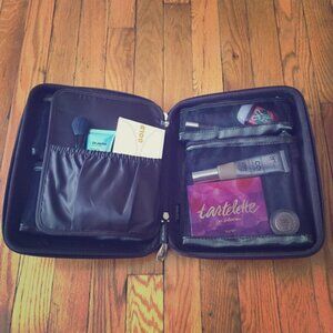 Beautiful Laura Mercier Cosmetic Makeup Portfolio